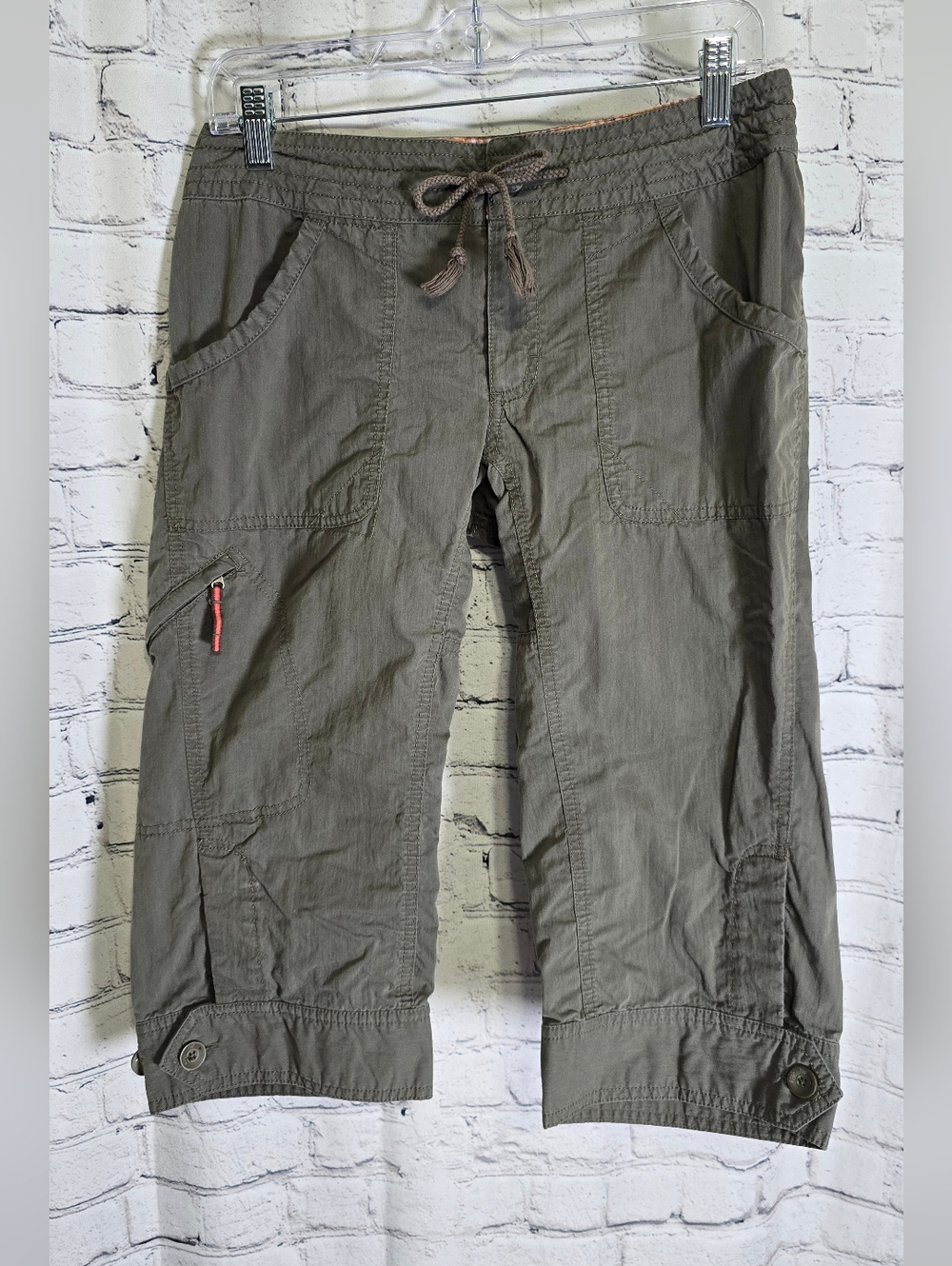 The North Face Olive Green/Gray Crop Cargo Pants Size 4